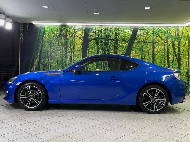 BRZ R MT車 SDナビ STiストラットタワーバー バックカメラ 禁煙車 スマートキー HIDヘッド ETC 純正17インチアルミ Bluetooth CD DVD再生 フルセグ(56枚目)