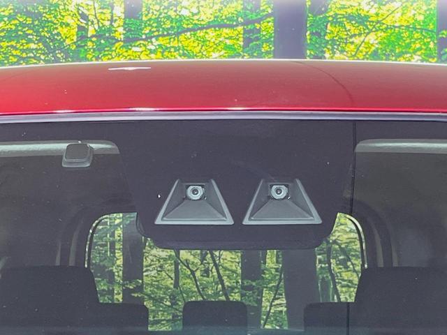 ルーミー Ｘ　純正ナビ　バックカメラ　電動スライドドア　衝突軽減軽減装置　禁煙車　コーナーセンサー　スマートキー　ＥＴＣ　オートハイビーム　車線逸脱警報　オートライト　ヘッドライトレベライザー　プライバシーガラス（5枚目）