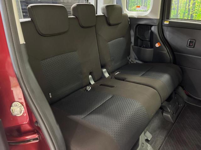 ルーミー Ｘ　純正ナビ　バックカメラ　電動スライドドア　衝突軽減軽減装置　禁煙車　コーナーセンサー　スマートキー　ＥＴＣ　オートハイビーム　車線逸脱警報　オートライト　ヘッドライトレベライザー　プライバシーガラス（9枚目）