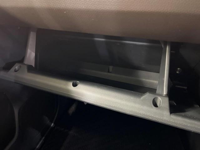 ルーミー Ｘ　純正ナビ　バックカメラ　電動スライドドア　衝突軽減軽減装置　禁煙車　コーナーセンサー　スマートキー　ＥＴＣ　オートハイビーム　車線逸脱警報　オートライト　ヘッドライトレベライザー　プライバシーガラス（39枚目）