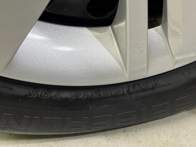 ルーミー Ｘ　純正ナビ　バックカメラ　電動スライドドア　衝突軽減軽減装置　禁煙車　コーナーセンサー　スマートキー　ＥＴＣ　オートハイビーム　車線逸脱警報　オートライト　ヘッドライトレベライザー　プライバシーガラス（58枚目）