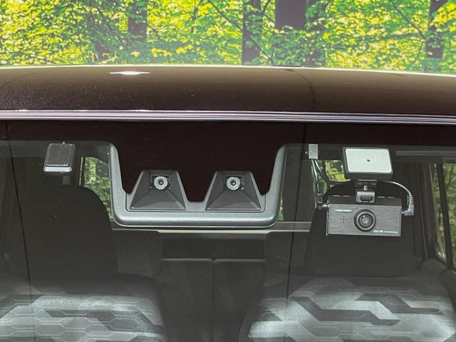 �y�X�}�[�g�A�V�X�g�z���s���ɑO���̎ԗ�����F�����A�Փ˂������Ȏ��͌x��ƃu���[�L�ŏՓˉ���Ɣ�Q�y�����A�V�X�g�B�����S�Ƀh���C�u�����y���݂��������܂��B