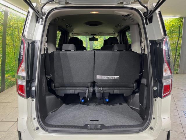 ���i�̂���������ʋ΁A���}���ɏ\���ȉ׎��X�y�[�X���m�ۂ��Ă���܂��B�R��ڃV�[�g��|���ƁA�傫�ȉו��̐ύڂ��\�ł���