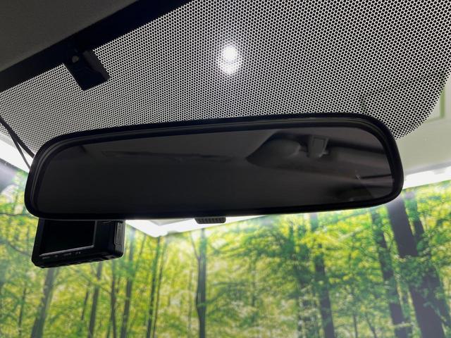 アクア Ｇ　純正ナビ　バックカメラ　禁煙車　ドラレコ　スマートキー　ＥＴＣ　純正１５インチアルミホイール　オートライト　オートエアコン　Ｂｌｕｅｔｏｏｔｈ再生　ＣＤ再生　地デジ　革巻きステアリング　フォグライト（32枚目）