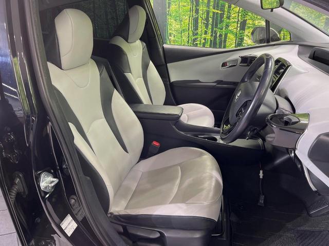 プリウス Ｓツーリングセレクション　モデリスタエアロ　純正９型ナビ　セーフティセンス　レーダークルーズ　フルセグＴＶ　バックカメラ　ＥＴＣ　ＬＥＤヘッドライト　オートマチックハイビーム　グレー内装　シートヒーター　純正１７インチＡＷ（10枚目）