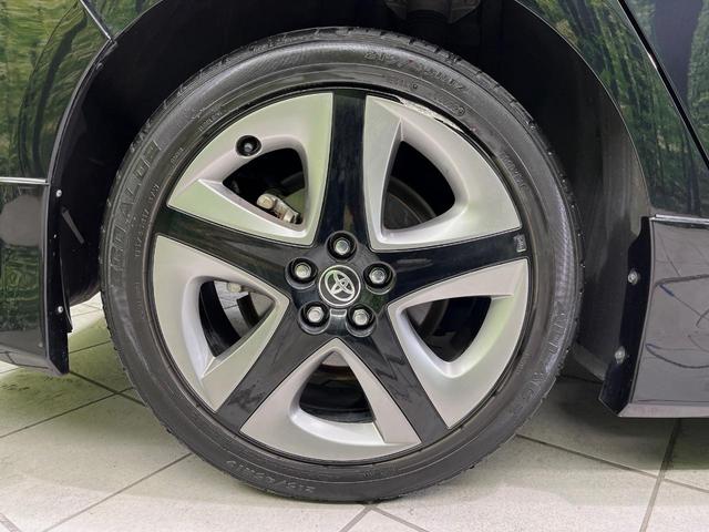 プリウス Ｓツーリングセレクション　モデリスタエアロ　純正９型ナビ　セーフティセンス　レーダークルーズ　フルセグＴＶ　バックカメラ　ＥＴＣ　ＬＥＤヘッドライト　オートマチックハイビーム　グレー内装　シートヒーター　純正１７インチＡＷ（21枚目）