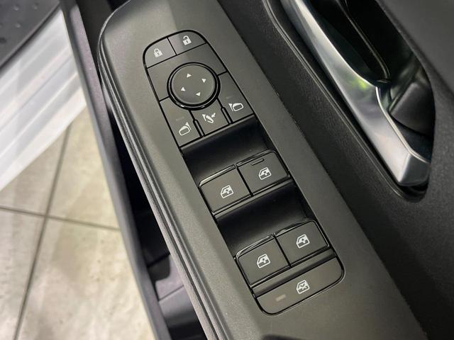 セレナ ハイウェイスターＶ　禁煙車　１２．３型メーカーナビ　プロパイロット　全周囲カメラ　衝突軽減装置　ハンズフリー両側電動スライドドア　ＬＥＤヘッドライト　インテリジェントルームミラー　フルセグＴＶ　ＥＴＣ　ドライブレコーダー（56枚目）