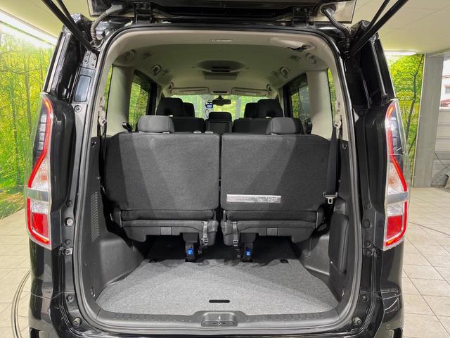 セレナ ハイウェイスターＶ　純正１０型ナビ　後席モニター　両側電動ドア　全周囲カメラ　衝突被害軽減システム　レーダークルーズ　禁煙車　ドラレコ　コーナーセンサー　スマートキー　ＬＥＤヘッド　ＥＴＣ　純正１６インチアルミ（10枚目）