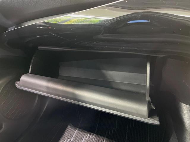 プリウス Ａ　純正９型ナビ　バックカメラ　衝突軽減装置　レーダークルーズ　禁煙車　コーナーセンサー　スマートキー　ＬＥＤヘッドライト　ＥＴＣ　オートマチックハイビーム　パークアシスト　ブラインドスポットモニター（36枚目）