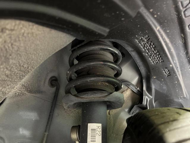 タント カスタムRSセレクション メモリーナビ 全周囲カメラ 両側電動スライドドア 衝突軽減装置 レーダークルーズ 禁煙車 ハーフレザーシート 前席シートヒーター コーナーセンサー スマートキー LEDヘッド ETC 車線逸脱警報(20枚目)