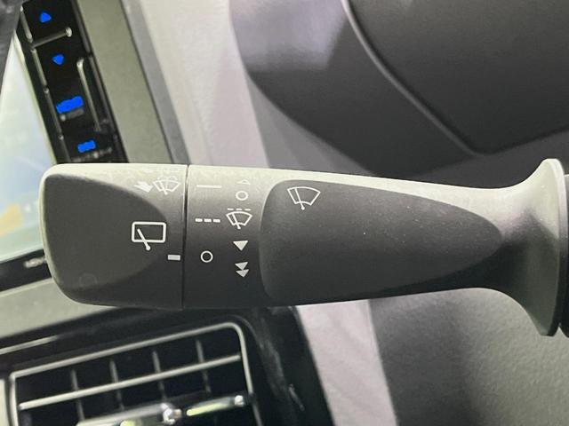 タント カスタムRSセレクション メモリーナビ 全周囲カメラ 両側電動スライドドア 衝突軽減装置 レーダークルーズ 禁煙車 ハーフレザーシート 前席シートヒーター コーナーセンサー スマートキー LEDヘッド ETC 車線逸脱警報(34枚目)