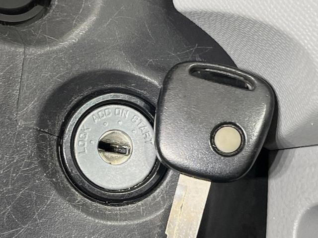 �y�L�[���X�z�������ꂽ�ꏊ����ł��{�^����Ńh�A�̊J���E�{�����ł���̂łƂ��Ă��֗��I�h�A�̌�������ɏ������邱�Ƃ�����܂����