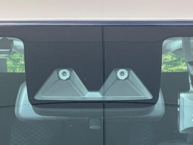 �y�X�}�[�g�A�V�X�g�z���s���ɑO���̎ԗ�����F�����A�Փ˂������Ȏ��͌x��ƃu���[�L�ŏՓˉ���Ɣ�Q�y�����A�V�X�g�B�����S�Ƀh���C�u�����y���݂��������܂��B