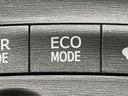 Ｓ　ＳＤナビ　バックカメラ　禁煙車　ドラレコ　スマートキー　ＥＴＣ　オートライト　オートエアコン　Ｂｌｕｅｔｏｏｔｈ　ＣＤ再生　地デジ　ステアリングスイッチ　フォグライト　プライバシーガラス　盗難防止装置（28枚目）