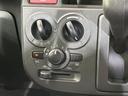 Ｌ　衝突軽減装置　禁煙車　シートヒーター　コーナーセンサー　車線逸脱警報　オートライト　ＣＤ再生　アイドリングストップ　衝突安全ボディ　横滑り防止装置　パワーステアリング　パワーウィンドウ（22枚目）
