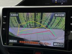 【バックカメラ】駐車時に後方がリアルタイム映像で確認できます。大型商業施設や立体駐車場での駐車時や、夜間のバック時に大活躍！運転スキルに関わらず、今や必須となった装備のひとつです！ 7