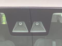 【スマートアシスト】走行中に前方の車両等を認識し、衝突しそうな時は警報とブレーキで衝突回避と被害軽減をアシスト。より安全にドライブをお楽しみいただけます。 6