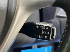 【クルーズコントロール】高速道路もラクラク走行。アクセルを離しても一定速度で走行ができ、長距離運転時の負担を軽減！加速・減速も簡単なスイッチ操作で調整できます。 6