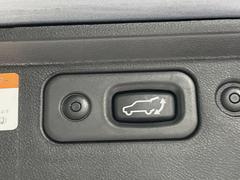 �ڥѥ�Хå��ɥ��ۥ��ޡ��ȥ����䱿ž�ʤΥܥ���򲡤������ǥꥢ�����Ȥ���ư�ǳ��Ĥ��ޤ�����ʪ����äƤ�����䡢�⤤���֤ˤ���Хå��ɥ����Ĥ��ݤ������ʵ�ǽ�Ǥ��� 6