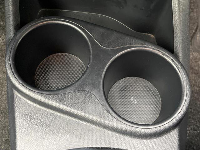 S 衝突被害軽減装置 禁煙車 オートライト スマートキー オートエアコン CDプレイヤー 盗難防止装置 プライバシーガラス(29枚目)
