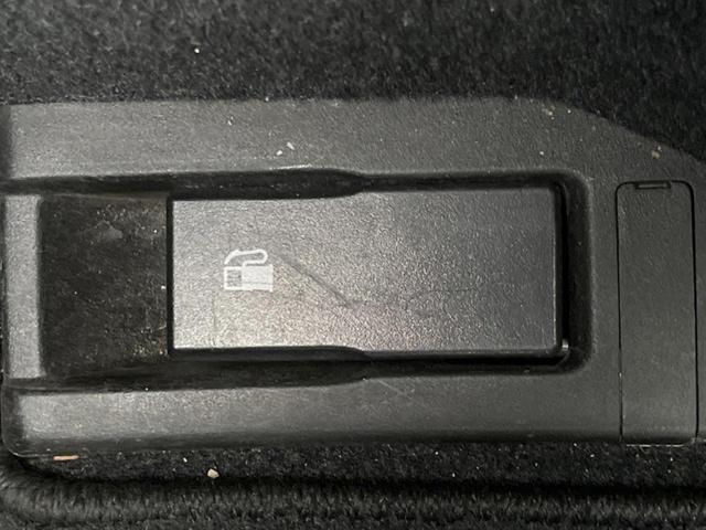 1.6GTアイサイト pioneerナビ 衝突被害軽減装置 レーダークルーズコントロール 禁煙車 フルセグTV バックカメラ ETC Bluethooth再生 LEDヘッドライト スマートキー オートライト オートエアコン(29枚目)