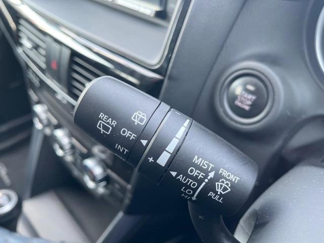 XD KENWOODナビ 4WD 禁煙車 バックカメラ ETC Bluethooth再生 HIDヘッドライト スマートキー オートライト オートエアコン 純正17インチアルミホイール(26枚目)