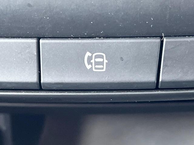 XD KENWOODナビ 4WD 禁煙車 バックカメラ ETC Bluethooth再生 HIDヘッドライト スマートキー オートライト オートエアコン 純正17インチアルミホイール(27枚目)