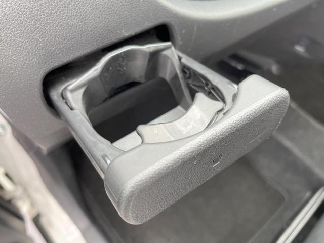 アクティバX KENWOODナビ 禁煙車 フルセグTV ETC Bluethooth再生 LEDヘッドライト スマートキー オートエアコン オートライト 盗難防止装置 プライバシーガラス(31枚目)