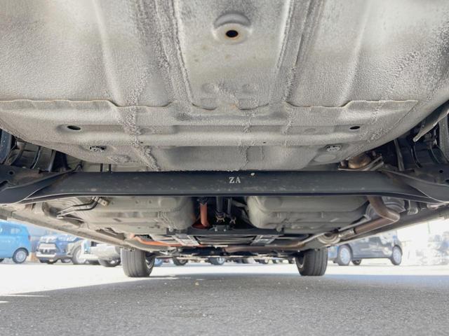 フィット ｅ：ＨＥＶクロスター　禁煙車　純正ナビ　バックカメラ　ＬＥＤヘッドライト　レーダークルーズコントロール　フルセグ　ＥＴＣ　Ｂｌｕｅｔｏｏｔｈ　ＤＶＤ再生（19枚目）