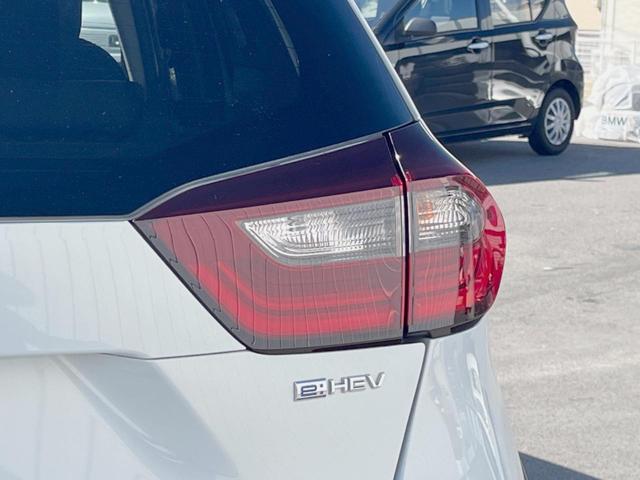 フィット ｅ：ＨＥＶクロスター　禁煙車　純正ナビ　バックカメラ　ＬＥＤヘッドライト　レーダークルーズコントロール　フルセグ　ＥＴＣ　Ｂｌｕｅｔｏｏｔｈ　ＤＶＤ再生（24枚目）