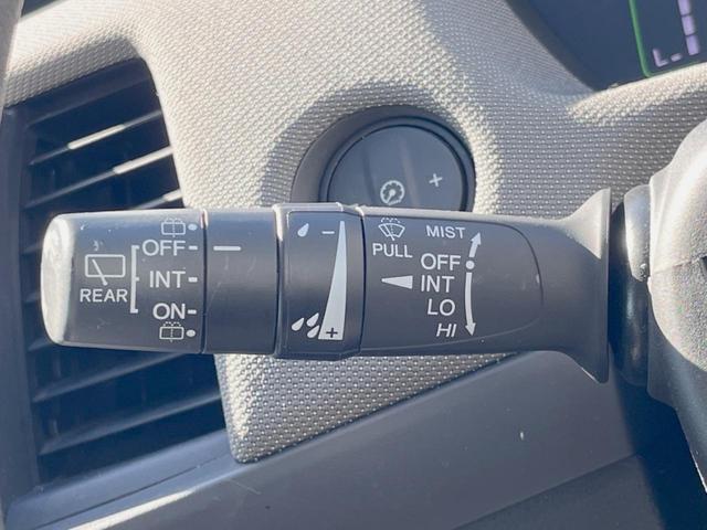 フィット ｅ：ＨＥＶクロスター　禁煙車　純正ナビ　バックカメラ　ＬＥＤヘッドライト　レーダークルーズコントロール　フルセグ　ＥＴＣ　Ｂｌｕｅｔｏｏｔｈ　ＤＶＤ再生（42枚目）