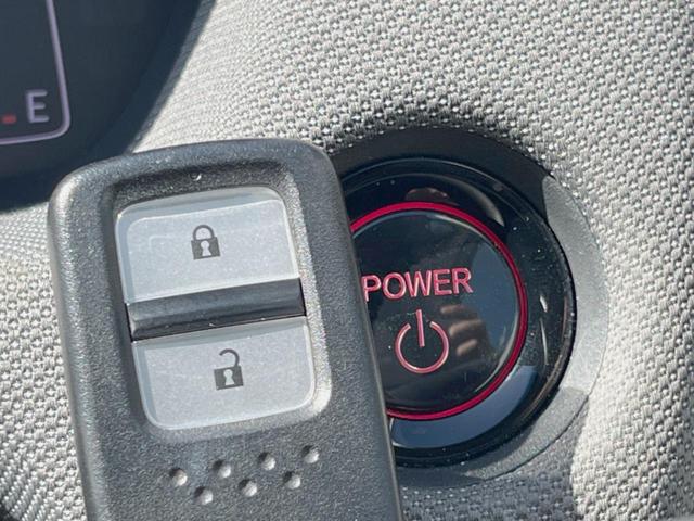 フィット ｅ：ＨＥＶクロスター　禁煙車　純正ナビ　バックカメラ　ＬＥＤヘッドライト　レーダークルーズコントロール　フルセグ　ＥＴＣ　Ｂｌｕｅｔｏｏｔｈ　ＤＶＤ再生（45枚目）