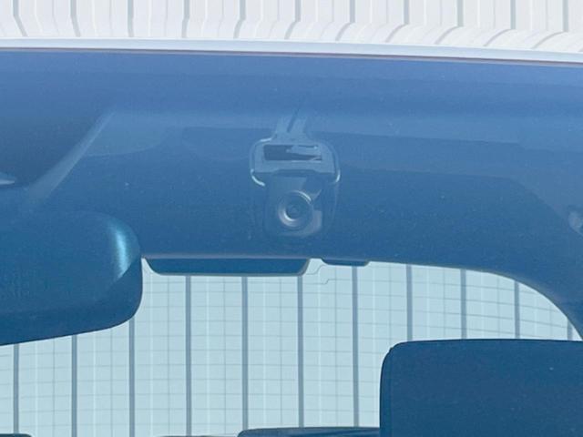 フィット ｅ：ＨＥＶクロスター　禁煙車　純正ナビ　バックカメラ　ＬＥＤヘッドライト　レーダークルーズコントロール　フルセグ　ＥＴＣ　Ｂｌｕｅｔｏｏｔｈ　ＤＶＤ再生（54枚目）