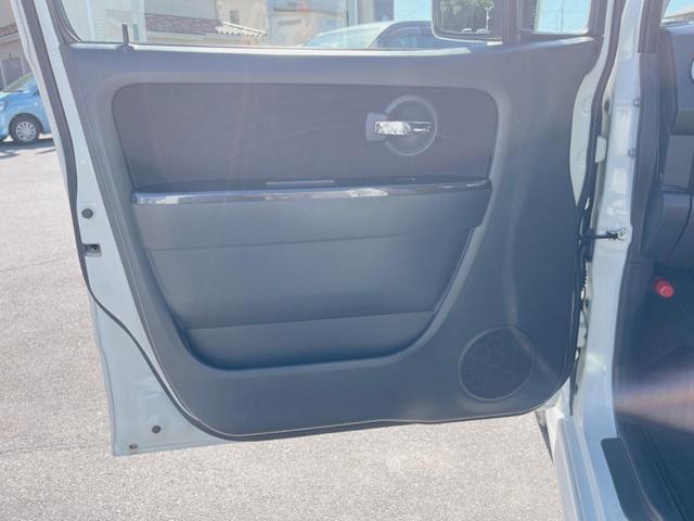 ワゴンＲ スティングレーＴ　禁煙車　ＨＤＤナビ　ドライブレコーダー　ＨＩＤヘッドライト　オートエアコン　ワンセグ　ＤＶＤ再生（12枚目）