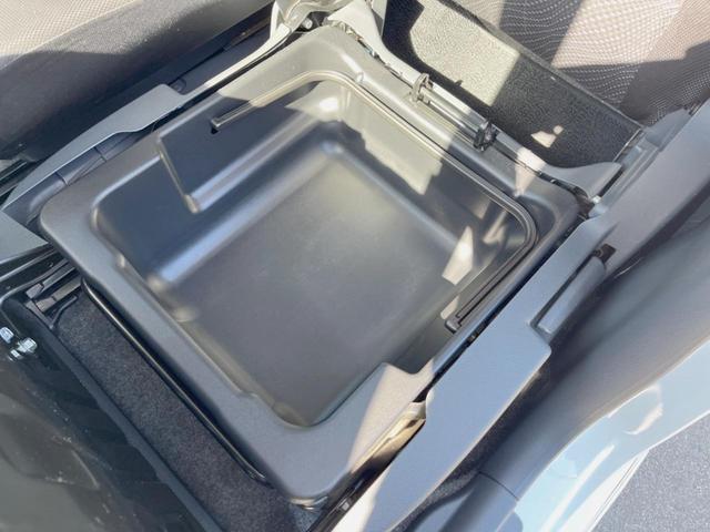 ワゴンＲ スティングレーＴ　禁煙車　ＨＤＤナビ　ドライブレコーダー　ＨＩＤヘッドライト　オートエアコン　ワンセグ　ＤＶＤ再生（14枚目）