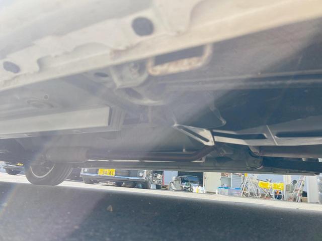 ワゴンＲ スティングレーＴ　禁煙車　ＨＤＤナビ　ドライブレコーダー　ＨＩＤヘッドライト　オートエアコン　ワンセグ　ＤＶＤ再生（15枚目）