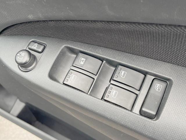 ムーヴ カスタム RS SA バックカメラ 衝突被害軽減システム 禁煙車 ドラレコ HIDヘッド ETC オートライト オートエアコン 純正15インチアルミ Bluetooth フルセグ HIDフォグ(32枚目)