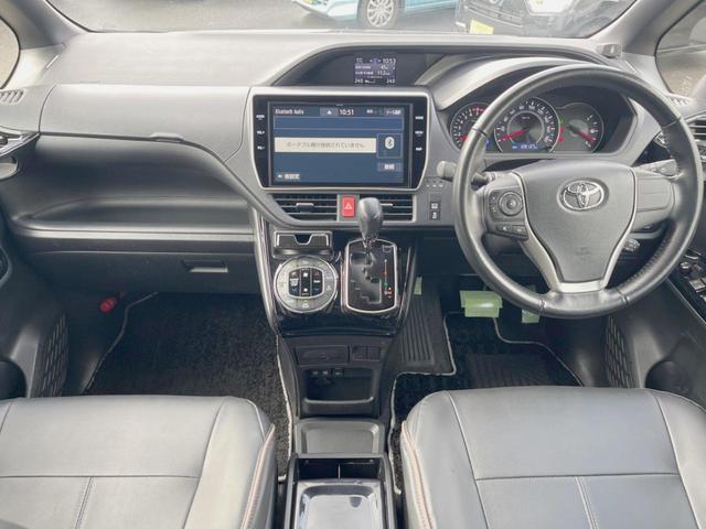 ノア Si ダブルバイビー 4WD 禁煙車 バックカメラ 純正SDナビ 後席モニター 両側電動スライドドア LEDヘッドライト ETC 衝突被害軽減システム レーダークルーズコントロールBluetooth フルセグ(2枚目)