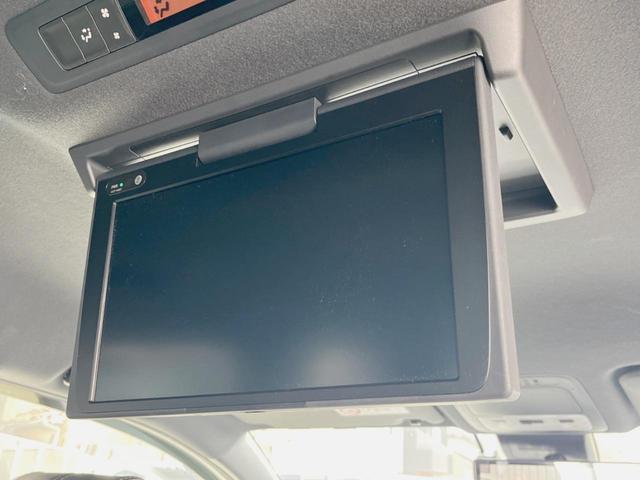 ノア Si ダブルバイビー 4WD 禁煙車 バックカメラ 純正SDナビ 後席モニター 両側電動スライドドア LEDヘッドライト ETC 衝突被害軽減システム レーダークルーズコントロールBluetooth フルセグ(5枚目)