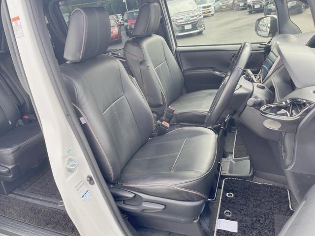 ノア Si ダブルバイビー 4WD 禁煙車 バックカメラ 純正SDナビ 後席モニター 両側電動スライドドア LEDヘッドライト ETC 衝突被害軽減システム レーダークルーズコントロールBluetooth フルセグ(11枚目)