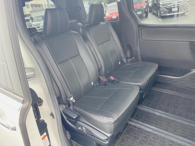 ノア Si ダブルバイビー 4WD 禁煙車 バックカメラ 純正SDナビ 後席モニター 両側電動スライドドア LEDヘッドライト ETC 衝突被害軽減システム レーダークルーズコントロールBluetooth フルセグ(12枚目)