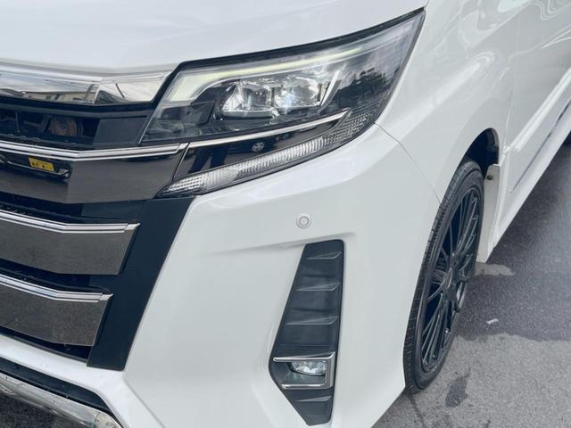 ノア Si ダブルバイビー 4WD 禁煙車 バックカメラ 純正SDナビ 後席モニター 両側電動スライドドア LEDヘッドライト ETC 衝突被害軽減システム レーダークルーズコントロールBluetooth フルセグ(14枚目)