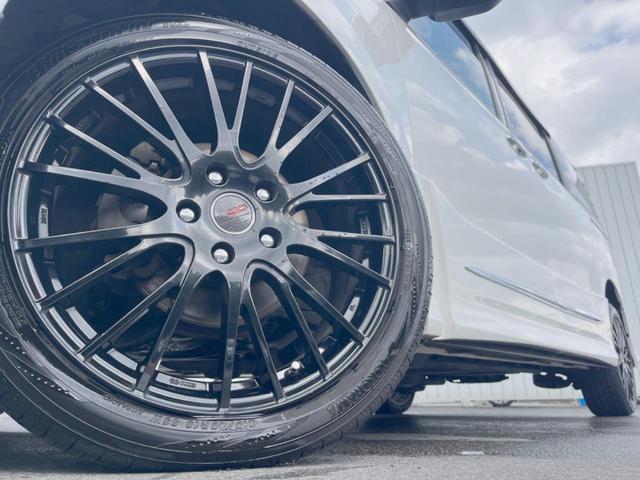 ノア Si ダブルバイビー 4WD 禁煙車 バックカメラ 純正SDナビ 後席モニター 両側電動スライドドア LEDヘッドライト ETC 衝突被害軽減システム レーダークルーズコントロールBluetooth フルセグ(15枚目)