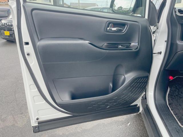 ノア Si ダブルバイビー 4WD 禁煙車 バックカメラ 純正SDナビ 後席モニター 両側電動スライドドア LEDヘッドライト ETC 衝突被害軽減システム レーダークルーズコントロールBluetooth フルセグ(31枚目)