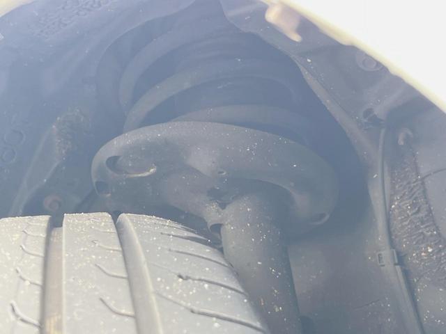 ノア Si ダブルバイビー 4WD 禁煙車 バックカメラ 純正SDナビ 後席モニター 両側電動スライドドア LEDヘッドライト ETC 衝突被害軽減システム レーダークルーズコントロールBluetooth フルセグ(54枚目)