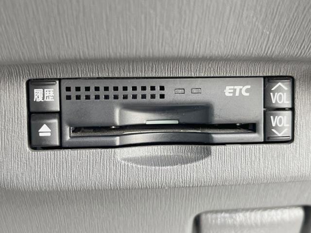 プリウス S 禁煙車 ストラーダナビ バックカメラ ETC スマートキー Bluetooth DVD再生(5枚目)