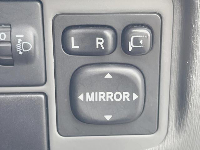 プリウス S 禁煙車 ストラーダナビ バックカメラ ETC スマートキー Bluetooth DVD再生(6枚目)