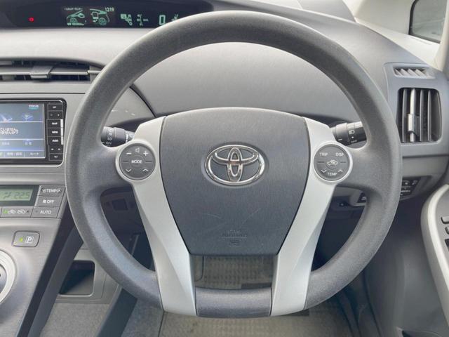 プリウス S 禁煙車 ストラーダナビ バックカメラ ETC スマートキー Bluetooth DVD再生(7枚目)