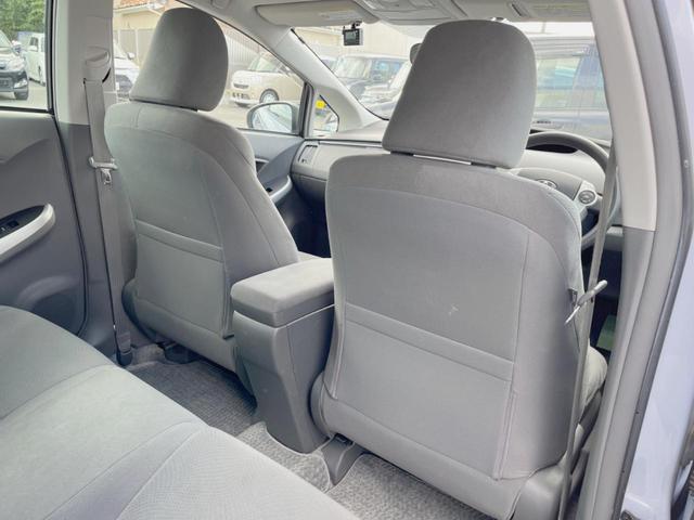 プリウス S 禁煙車 ストラーダナビ バックカメラ ETC スマートキー Bluetooth DVD再生(11枚目)