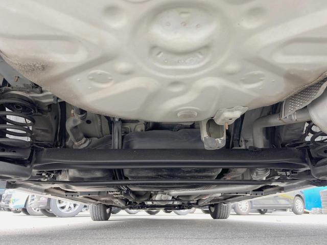 プリウス S 禁煙車 ストラーダナビ バックカメラ ETC スマートキー Bluetooth DVD再生(19枚目)